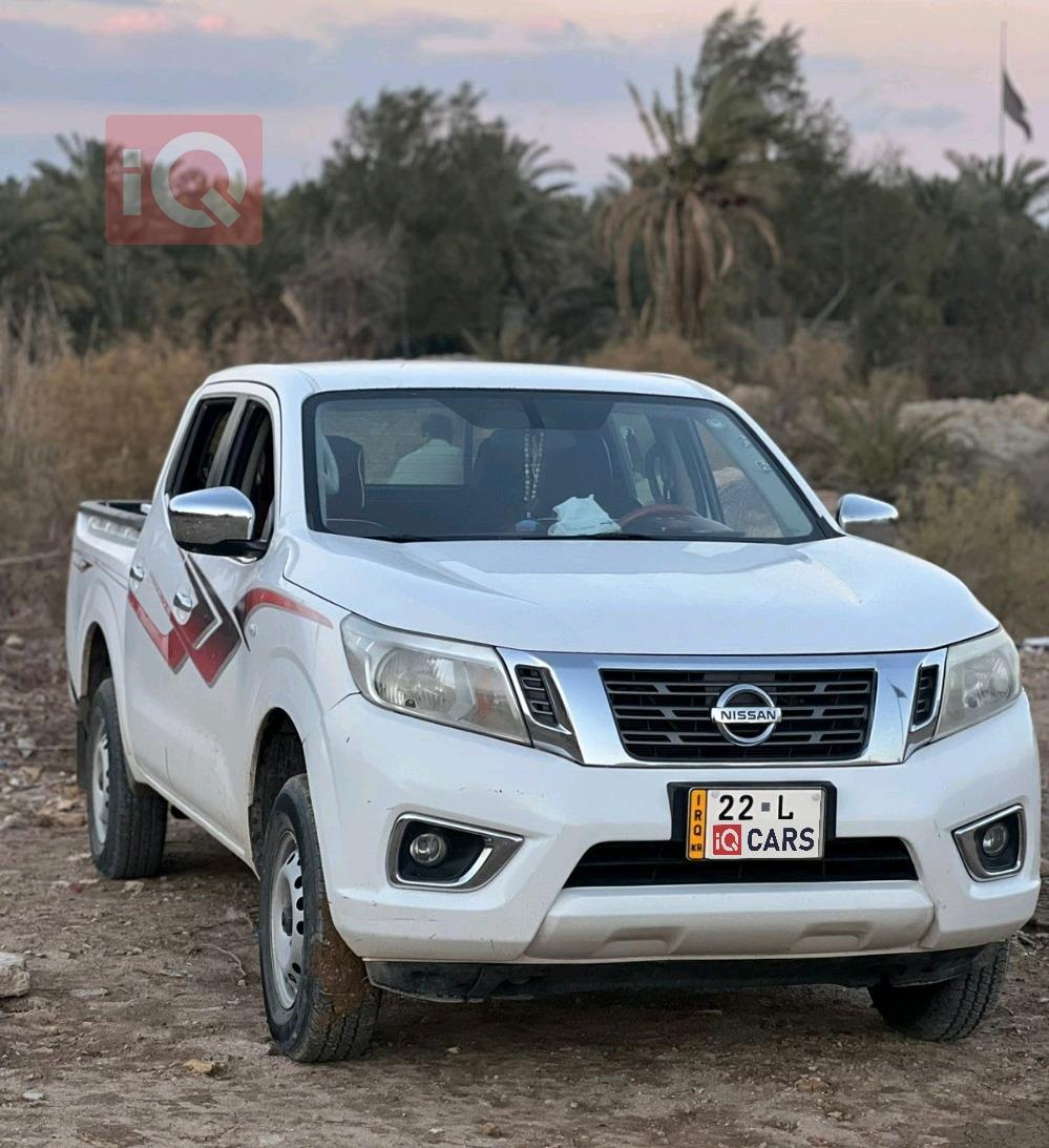 نيسان نافارا